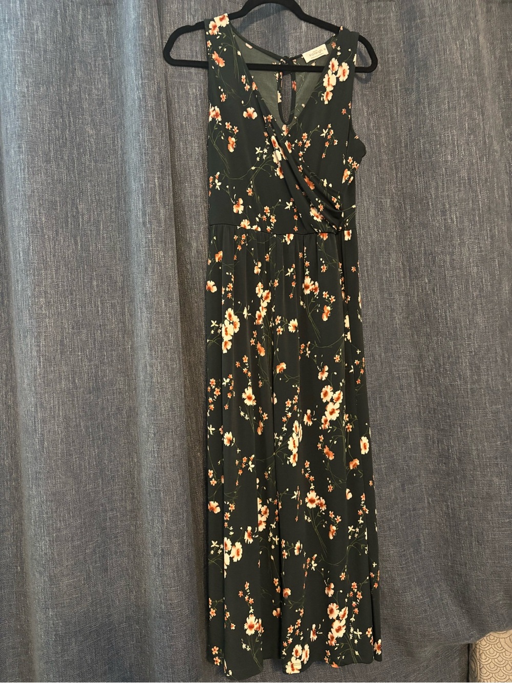 Kaileigh Dark Green Floral Sleeveless Jumpsuit